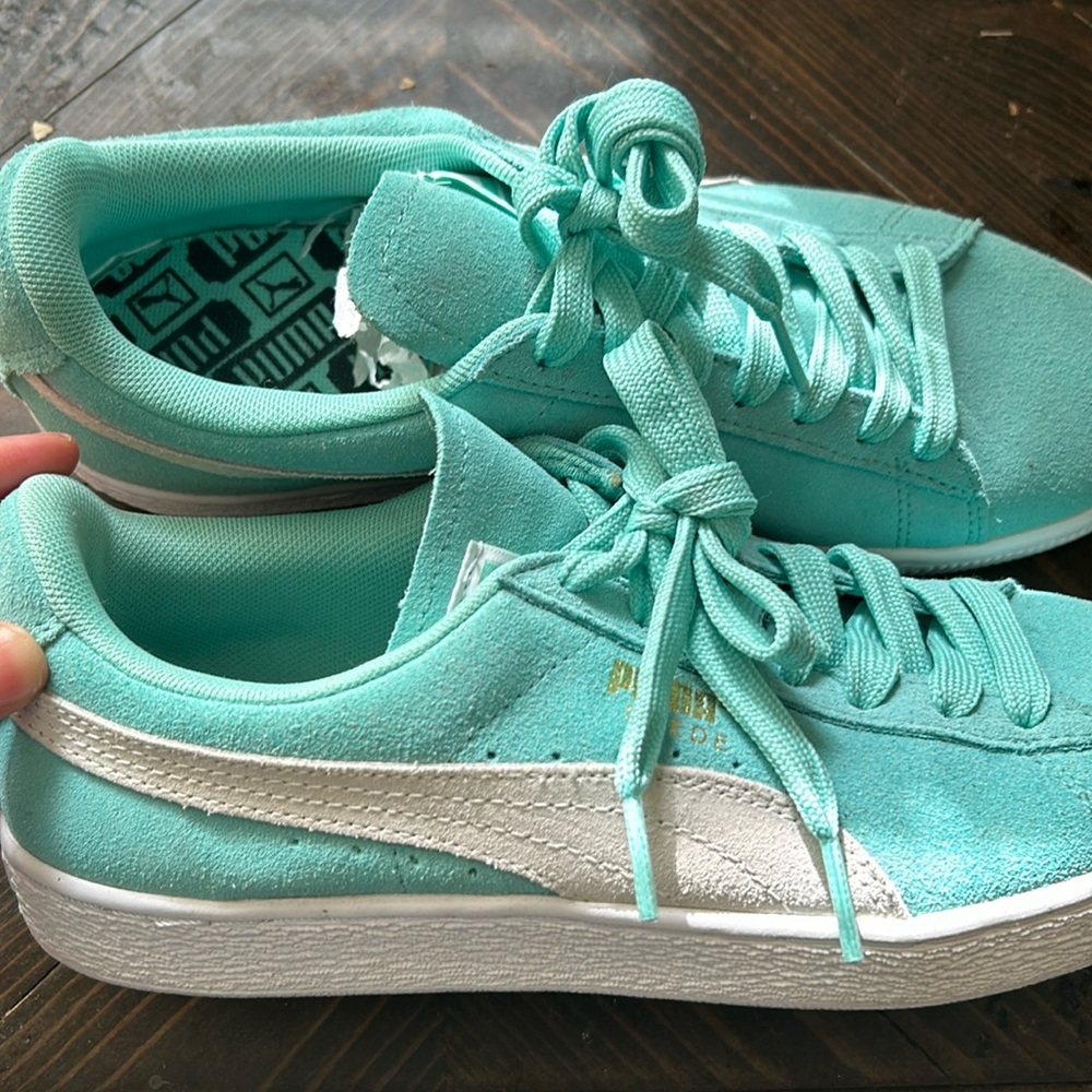 Women Mint/Teal Puma Sneakers
